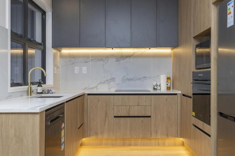 Lake Haven apartment 2 - superb location near lake and town - image 23