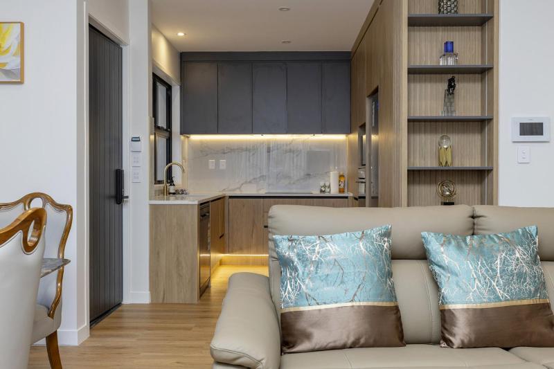 Lake Haven apartment 2 - superb location near lake and town - image 2