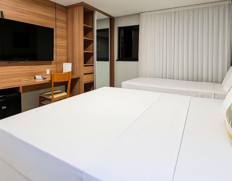 Paraiso Beach Hotel - image 5