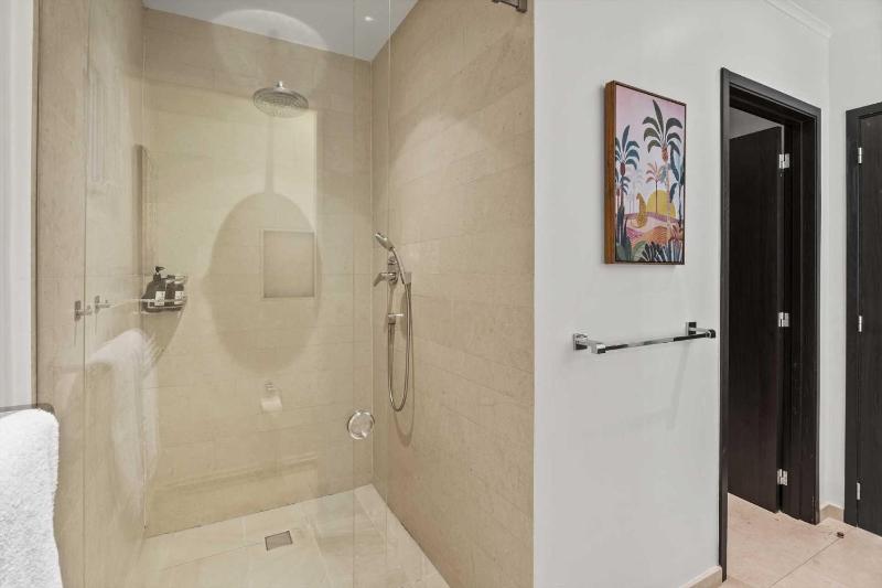 Eagle Beach - Palm by the Sea 2BR condo - LV207 - image 10