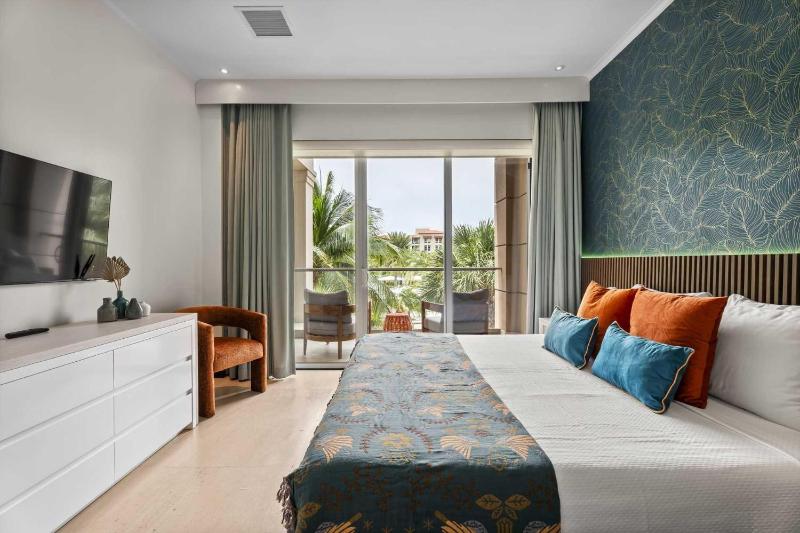 Eagle Beach - Palm by the Sea 2BR condo - LV207 - image 6