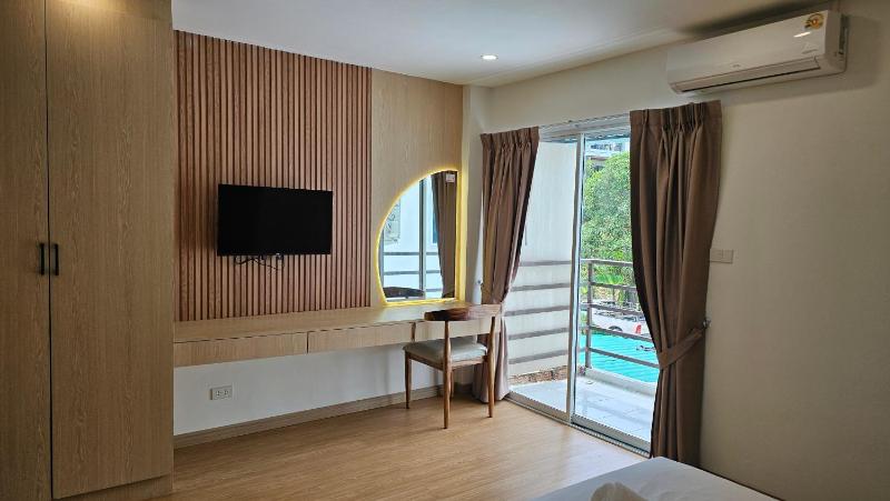 CK House - image 5