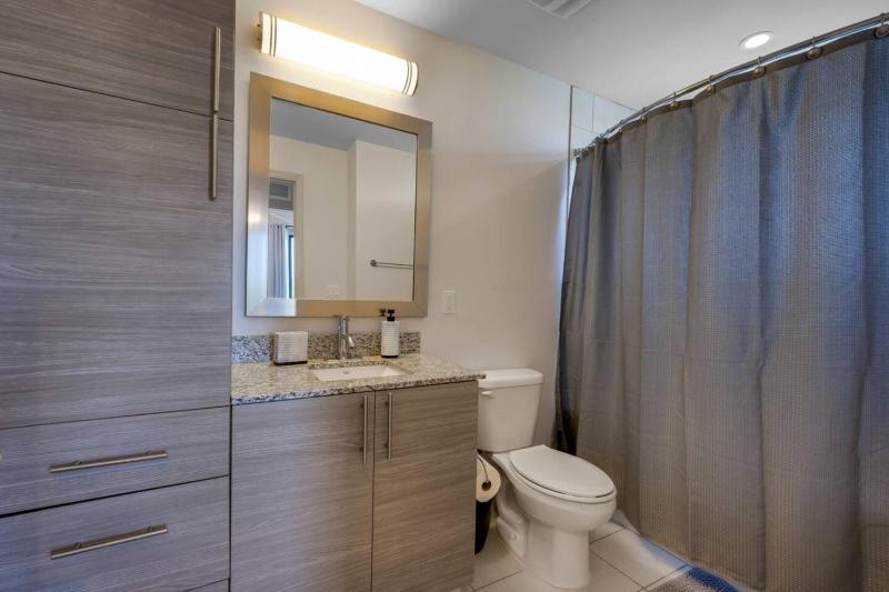 Prestige Living in DTWN 3 Min From Las Olas - image 38