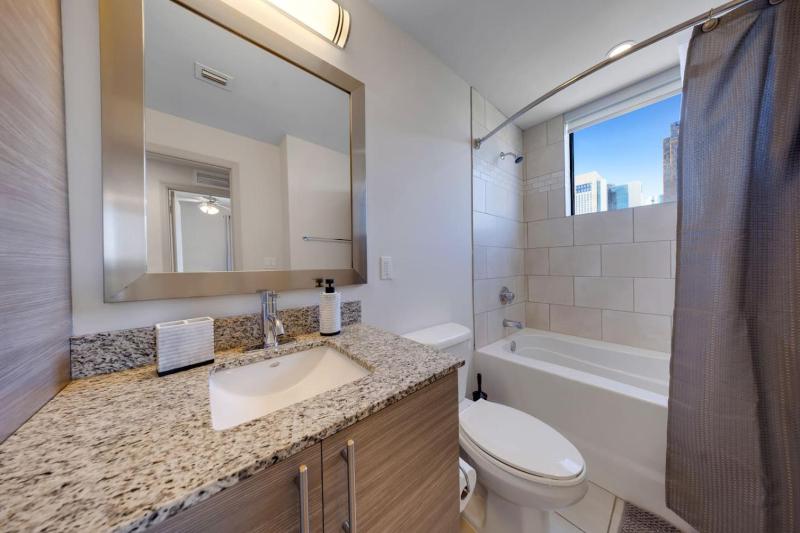 Prestige Living in DTWN 3 Min From Las Olas - image 30