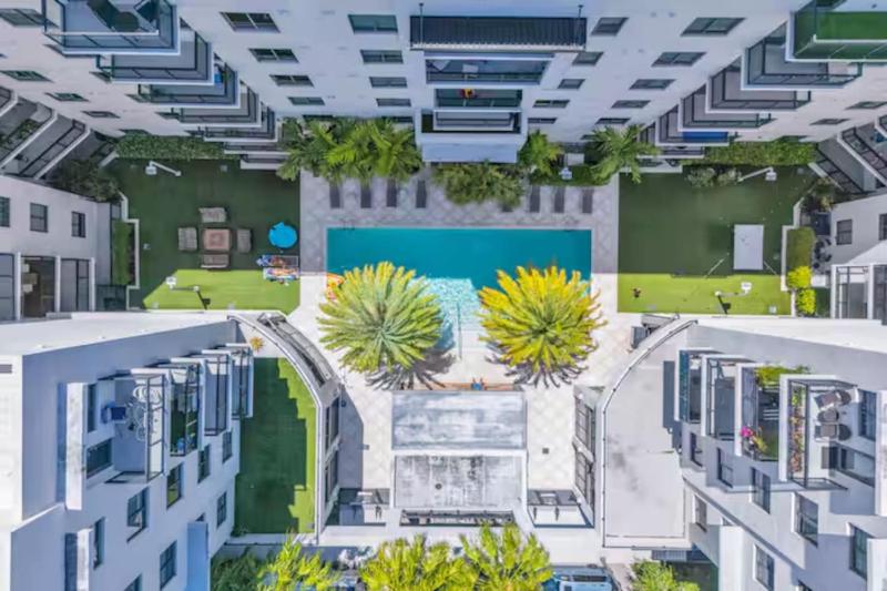 Serene Bleu in DTWN 3 Min From Las Olas - image 10