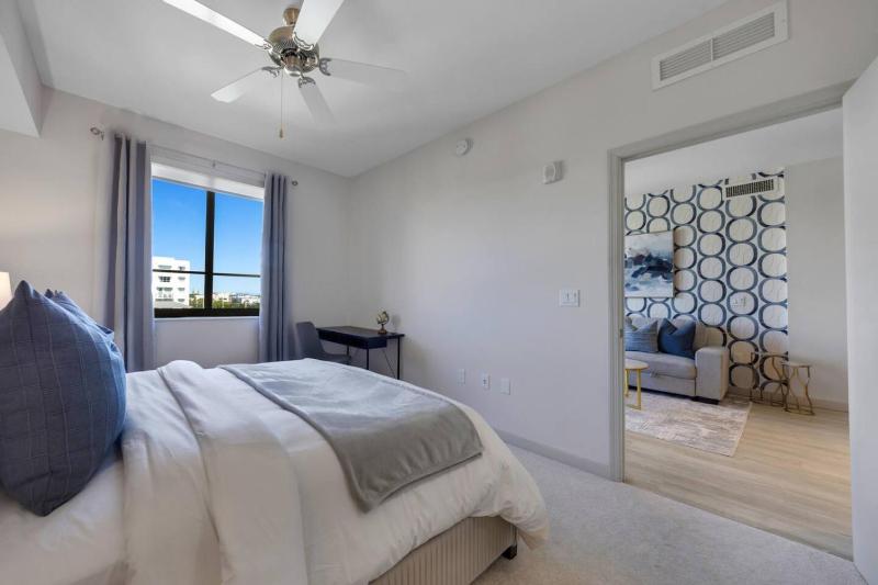 Serene Bleu in DTWN 3 Min From Las Olas - image 3