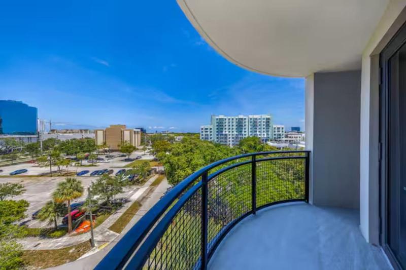 Serene Bleu in DTWN 3 Min From Las Olas - image 19
