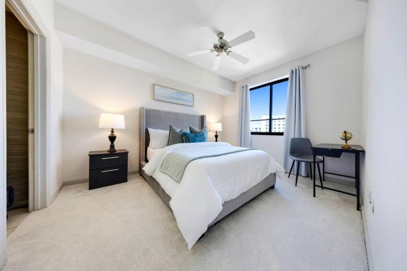 Modern Palmera in DTWN 3 Min From Las Olas - image 35