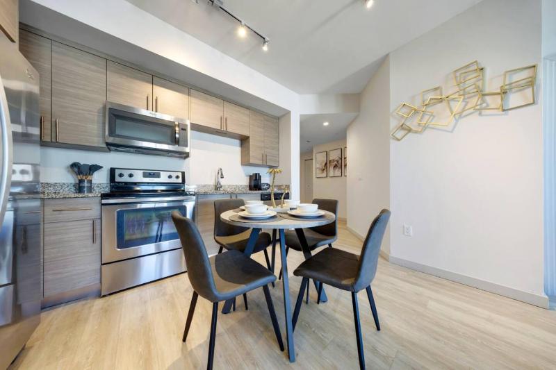 Modern Palmera in DTWN 3 Min From Las Olas - image 15