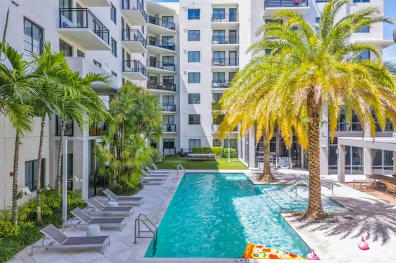 Modern Palmera in DTWN 3 Min From Las Olas - image 48