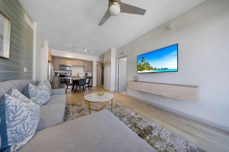 Modern Palmera in DTWN 3 Min From Las Olas - image 18