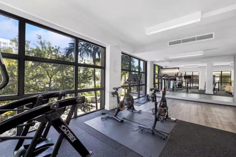 Modern Palmera in DTWN 3 Min From Las Olas - image 38