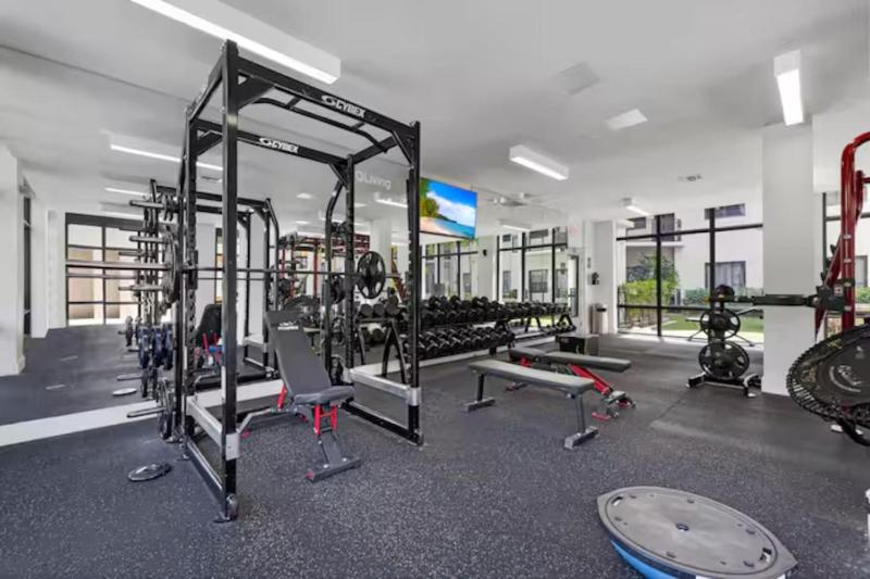 Modern Palmera in DTWN 3 Min From Las Olas - image 24