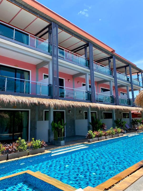 Lanta Just Come Resort - image 1