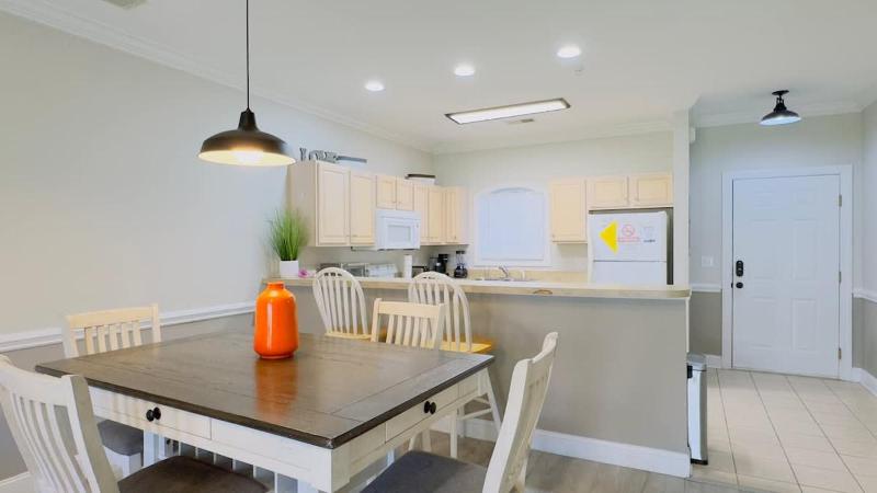 Spacious 2BR Condo First Floor Retreat - image 26