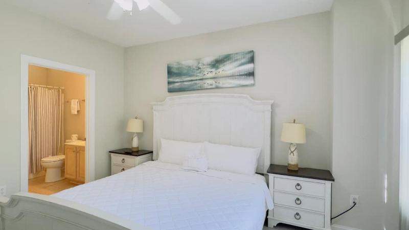 Spacious 2BR Condo First Floor Retreat - image 12