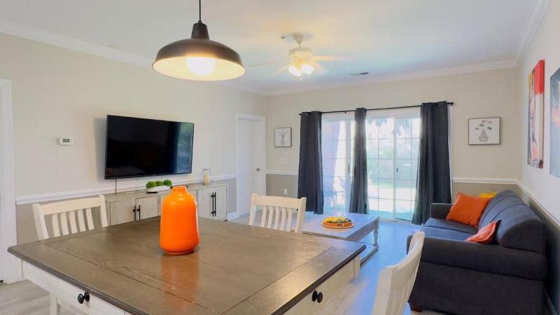 Spacious 2BR Condo First Floor Retreat - image 30