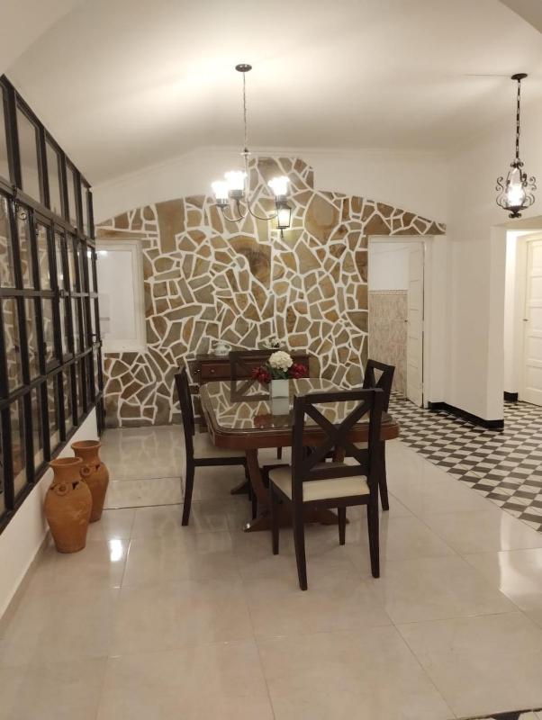 Casa Alojamiento con jardín y cochera - image 8