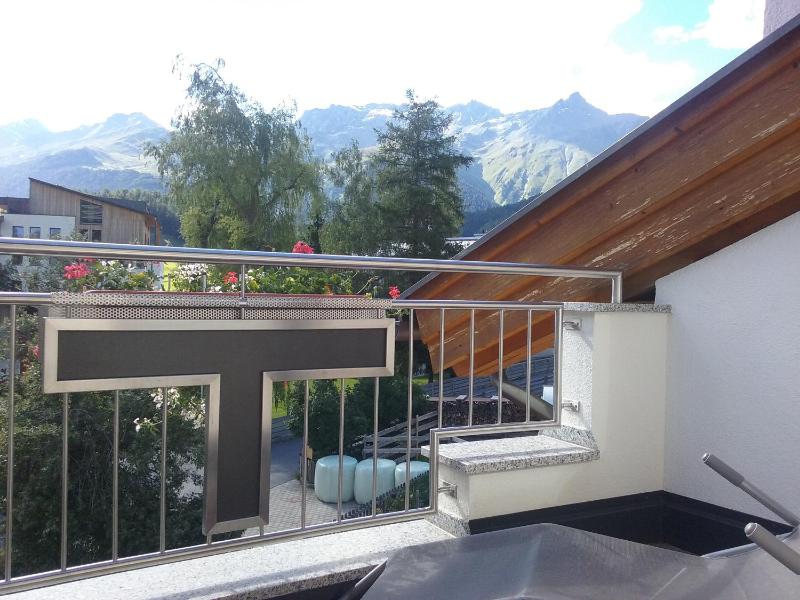 Two-Bedroom Apartment with Balcony image 3