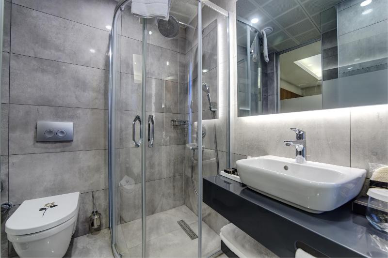 Deluxe Twin Oda image 4