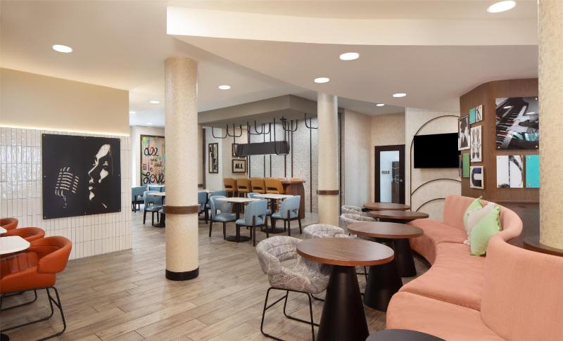 Hampton Inn by Hilton Tampa Fairgrounds Casino - image 11