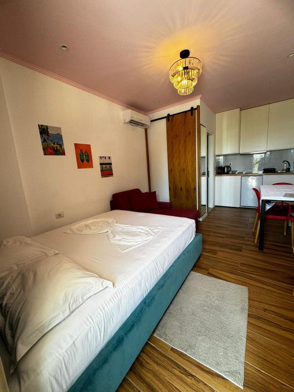 Hard Rock Apartments - image 8