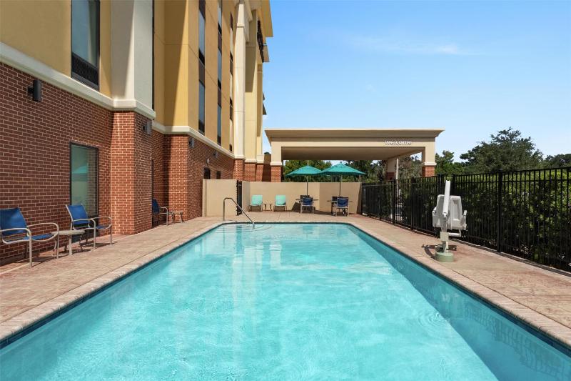 Hampton Inn and Suites by Hilton Tampa Busch Gardens Area - image 22