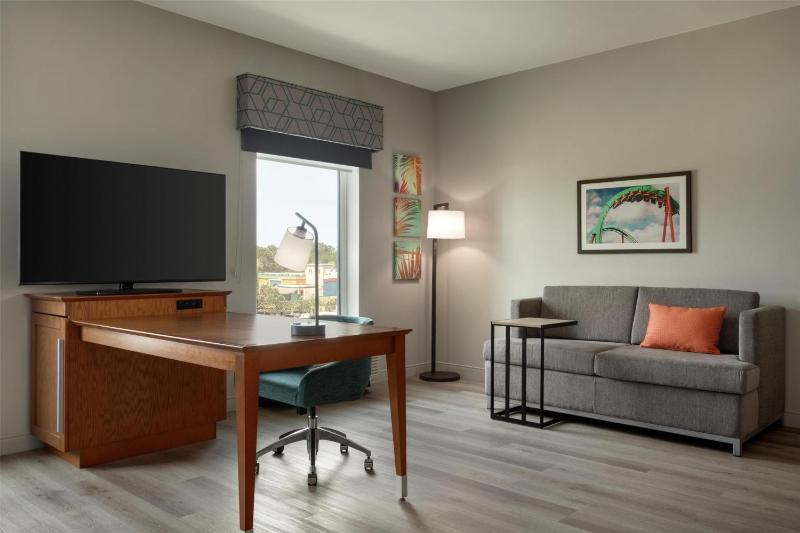 Hampton Inn and Suites by Hilton Tampa Busch Gardens Area - image 28