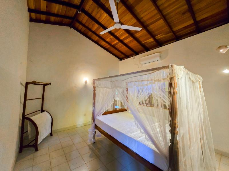 Calm Villa Ahangama - image 41