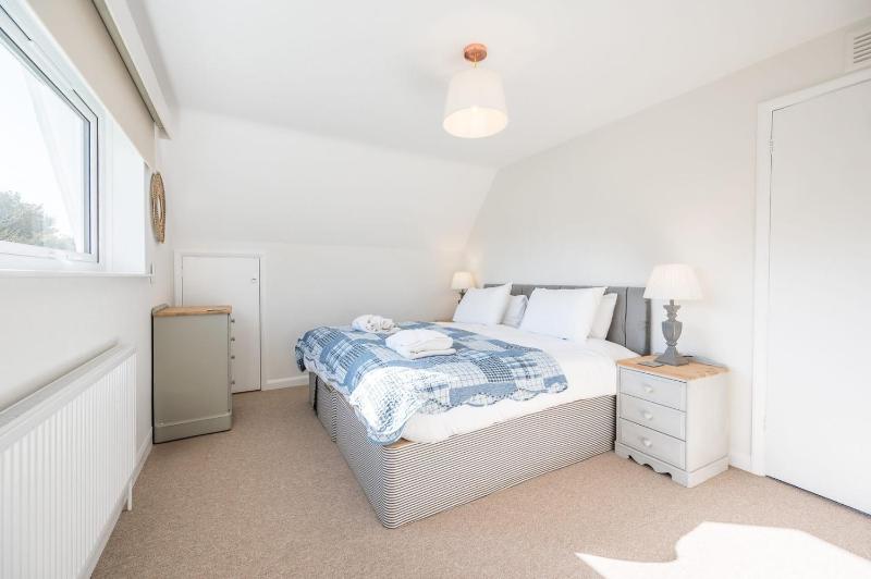 5 Church Close (7 guests) Aldeburgh - image 15