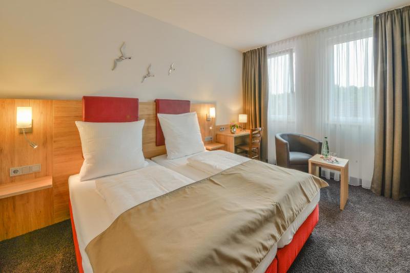 Double Room - Disability Access image 4