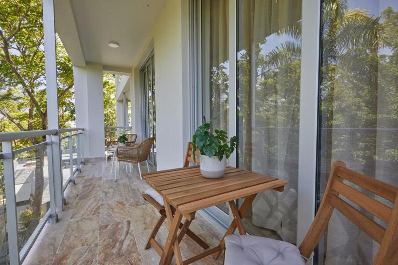 Modern Escape with Pool & Beach - image 12