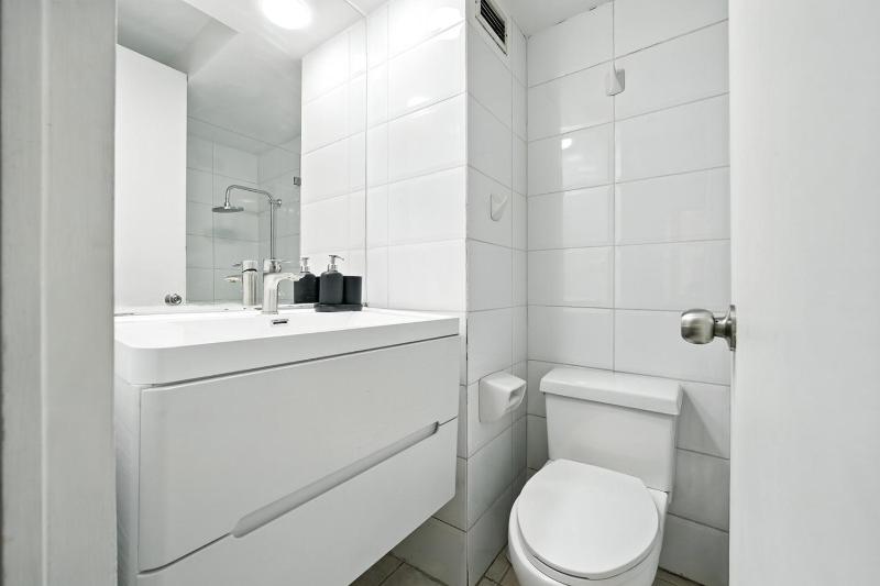Costanera Center MUT Apartment by Mr BnB - image 9