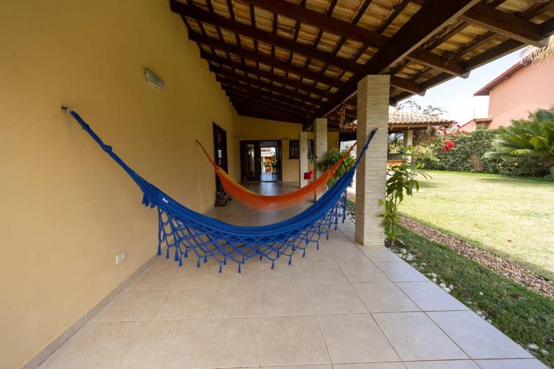 Casa com Area Gourmet e Quintal a 200 m da Praia - image 9