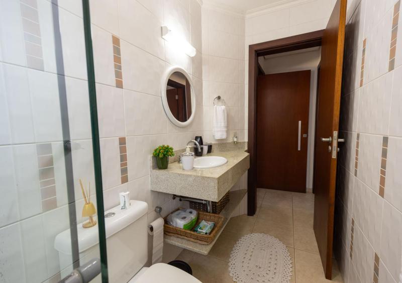 Casa com Area Gourmet e Quintal a 200 m da Praia - image 36