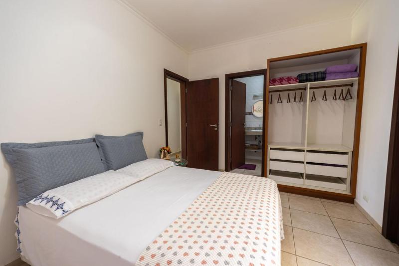Casa com Area Gourmet e Quintal a 200 m da Praia - image 21