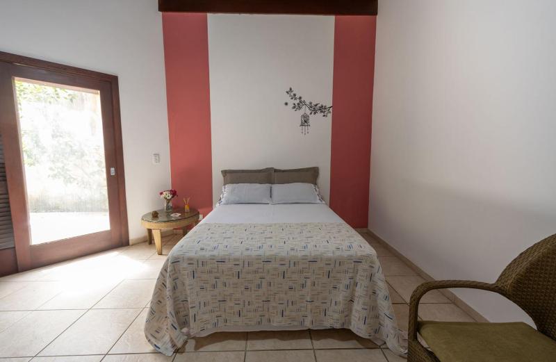 Casa com Area Gourmet e Quintal a 200 m da Praia - image 2