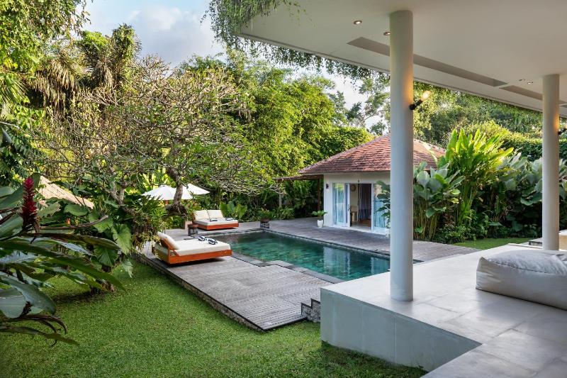 Villa Reina by SooBali - Spacious & Modern near Canggu with Butler-Cook Private Pool and Tropical Gardens - image 45