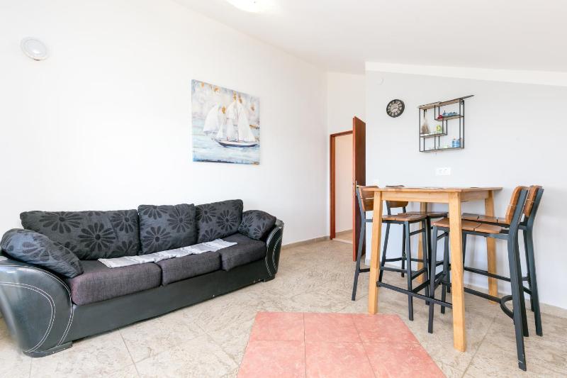 Family-friendly apartments with swimming pool Kastel Novi Kastela - 22569 - image 10