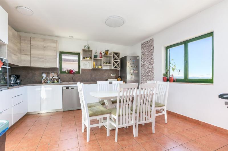 Family-friendly apartments with swimming pool Kastel Novi Kastela - 22569 - image 27