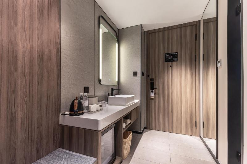 Atour X Hotel The Bund East Nanjing Road - image 16