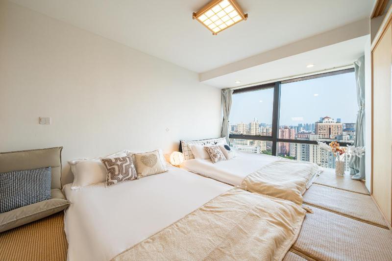 XuRi - East-Aesthetic Downtown Dwelling with Multi-Guest Capacity - image 10
