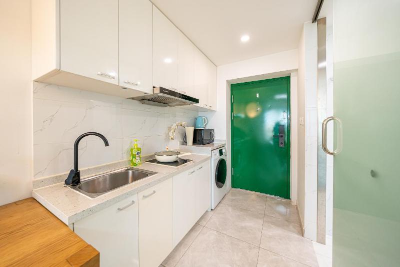 XuRi - East-Aesthetic Downtown Dwelling with Multi-Guest Capacity - image 11