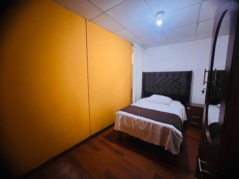 Hostal Orosheam - image 8