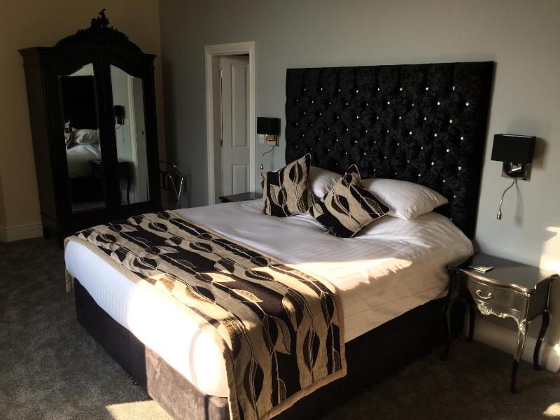 Junior Suite image 2