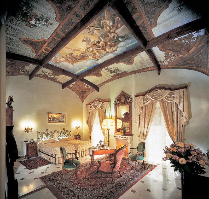 Junior Suite with Sea View image 3