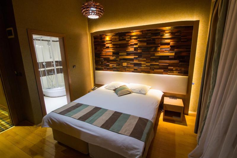 Deluxe Double Room with Mountain View image 2