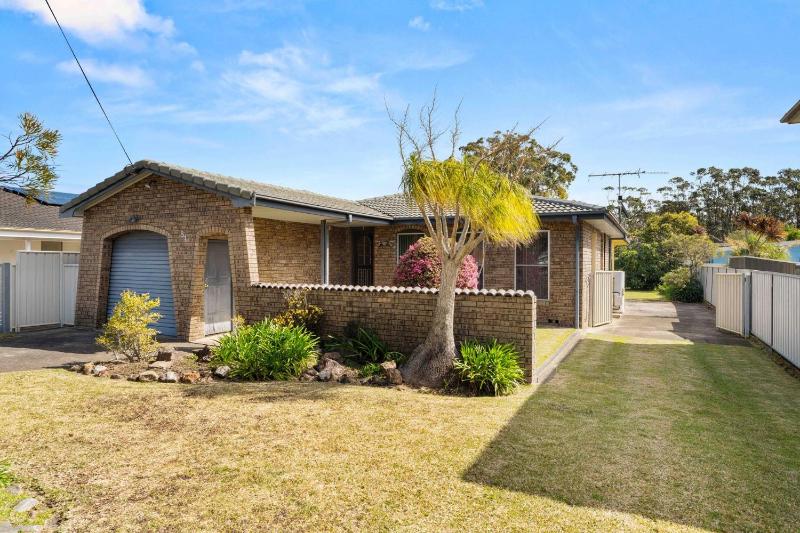 Blakeys Bungalow by Experience Jervis bay - image 22