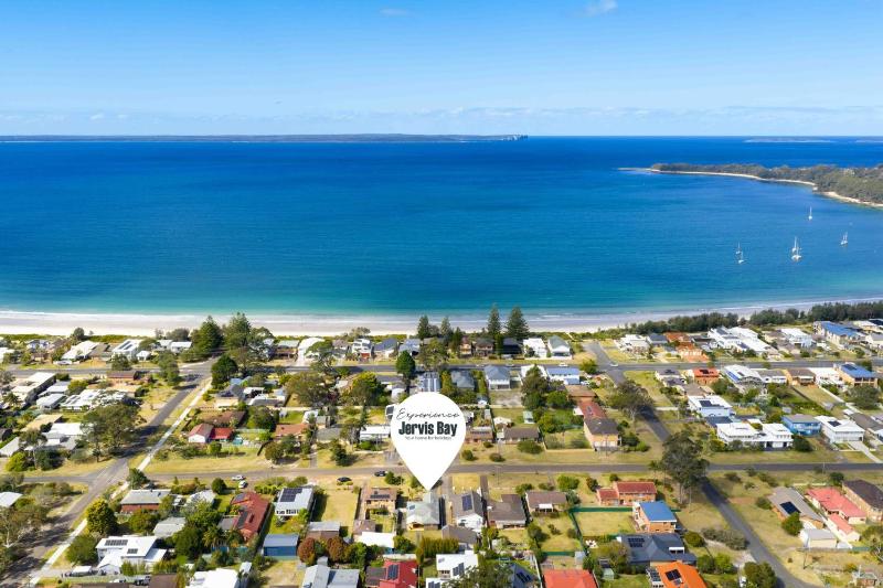 Blakeys Bungalow by Experience Jervis bay - image 6