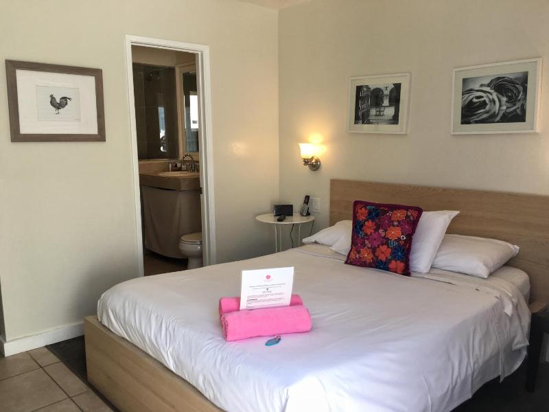 Junior Suite with Kitchenette image 3